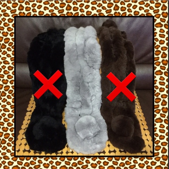 Accessories - 🆕 Genuine rabbit fur scarf ✨last one left✨